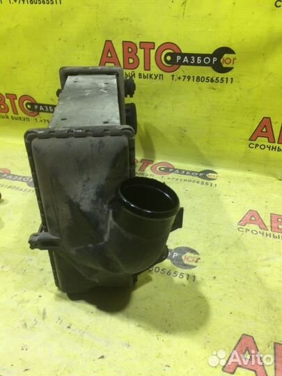 Интеркулер передний левый Audi A6 C5 AZA 2001