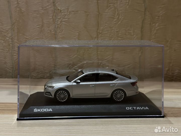 Игрушка Skoda octavia a8