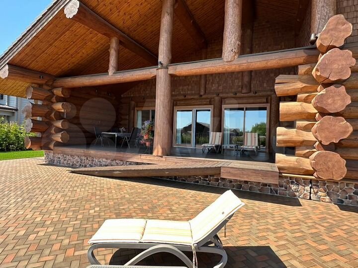 Дом 330 м² на участке 24 сот.