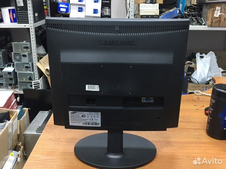Монитор Samsung 17, много