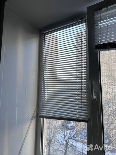 Жалюзи алюминиевые горизонтальные