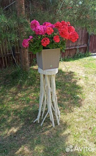 Подставка для цветов напольная деревянная