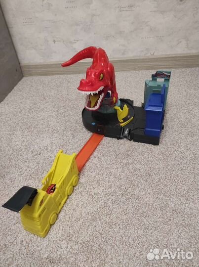 Трек хот вилс динозавр