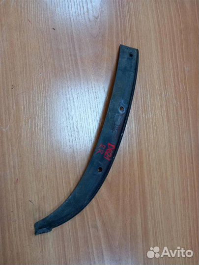 Молдинг Nissan Note E11 CR14DE 2011