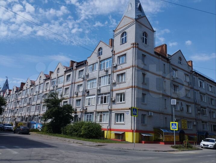 2-к. квартира, 75 м², 4/4 эт.