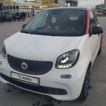 Smart Forfour 1.0 AMT, 2016, 130 000 км, с пробегом, цена 995 000 руб.