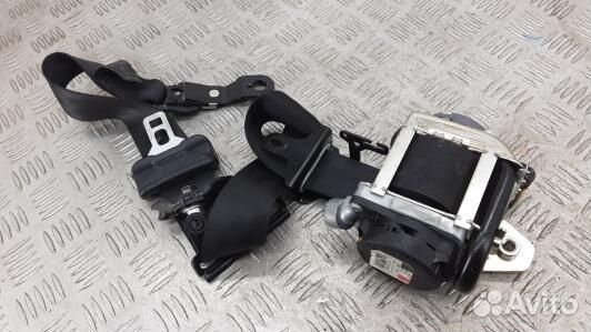 Ремень безопасности с пиропатроном сиденья передне