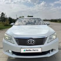 Toyota Camry 2.5 AT, 2012, 242 000 км, с пробегом, цена 1 780 000 руб.