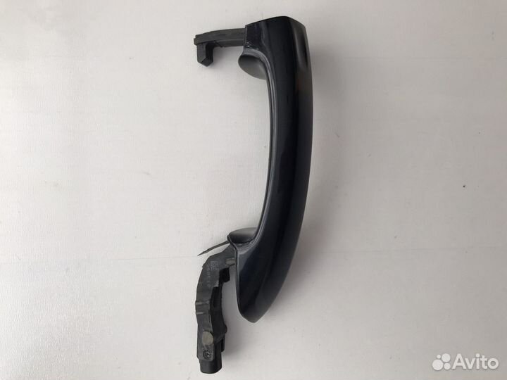 Ручка наружняя правая Volkswagen Touareg 2010-2018