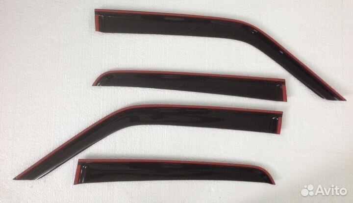 Дефлектор двери Nissan Juke с 2010