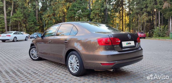Volkswagen Jetta 1.6 AT, 2012, 68 000 км