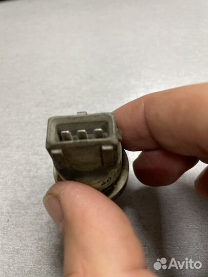 Потенциометр pierburg 2E vag 051133154 дроссель