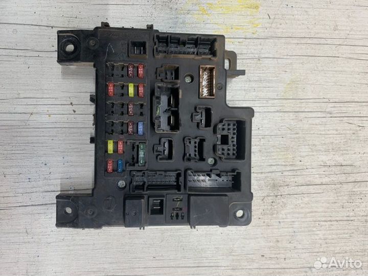 Блок предохранителей Mitsubishi Lancer 10 седан