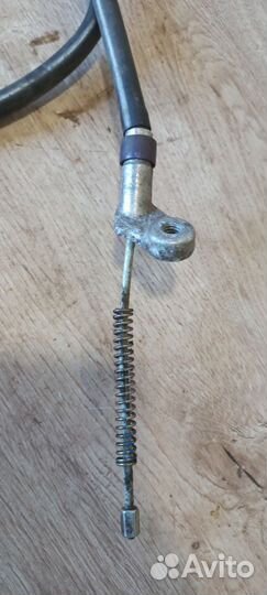 Трос ручника правый Nissan Juke F15