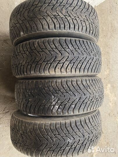 Nokian Tyres Hakkapeliitta 8 205/60 R16 92T