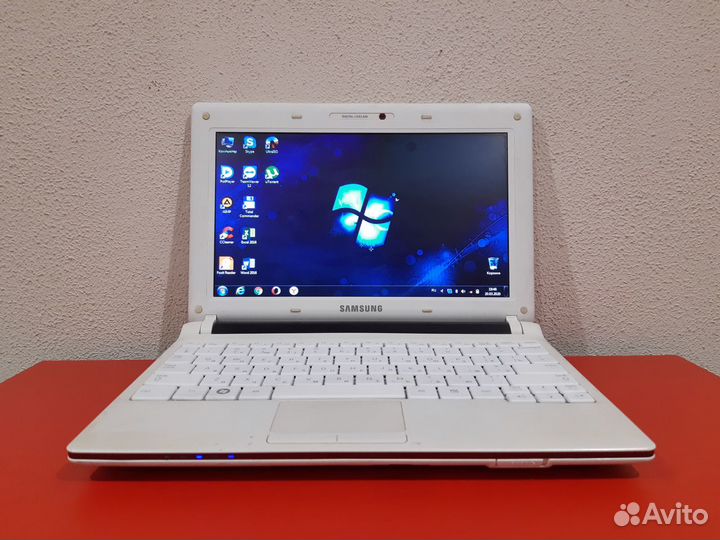 Нетбук Samsung NP-N150