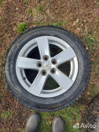 Hankook Winter I'Pike RS2 W429 205/60 R16