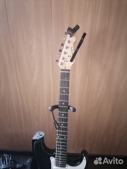 Электрогитара с комбиком