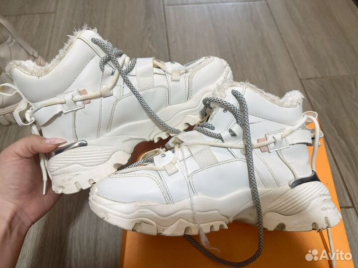 Кроссовки зимние женские