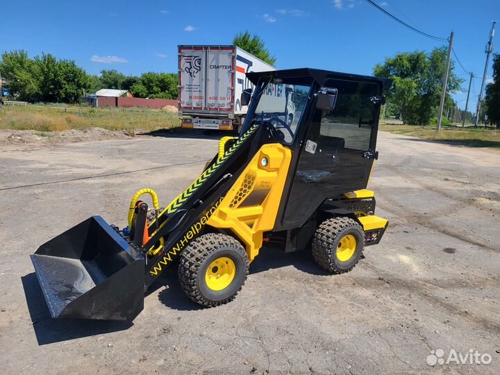 Мини-погрузчик Avant 218, 2024