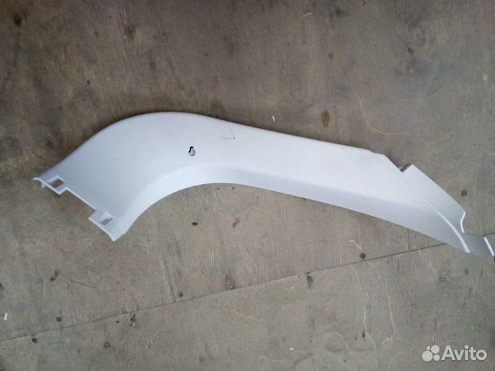 Обшивка багажника левая Ford Focus 3 хэтчбек 2.0