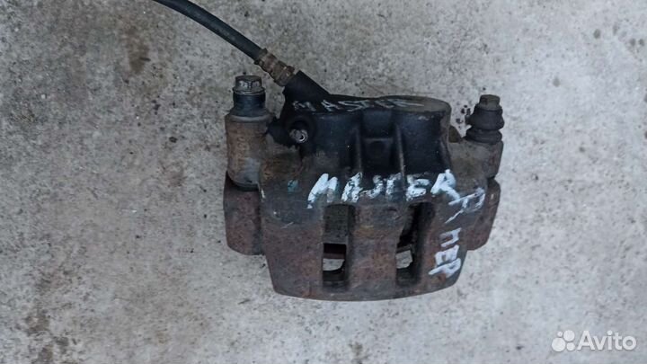 Renault Master суппорт передний правый