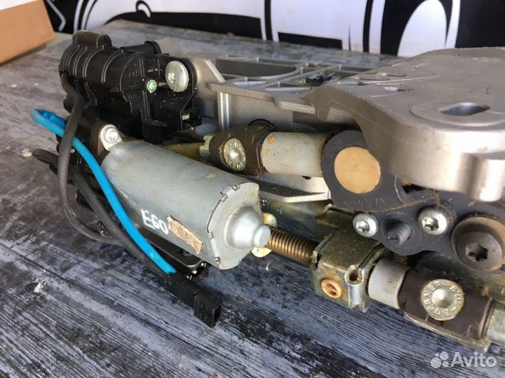 Электро-рулевая колонка в сборе BMW 5 E60