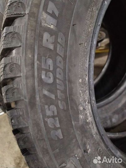 Michelin X-Ice North XIN2 225/65 R17