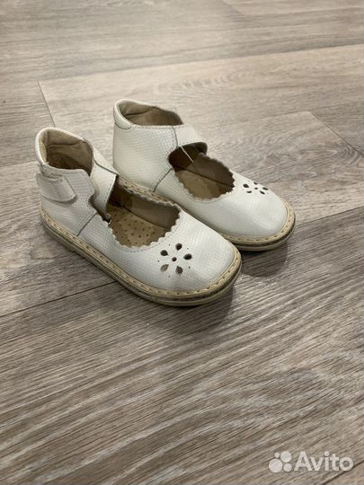 Сандали для девочки