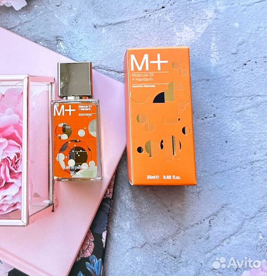 Escentric molecules 02