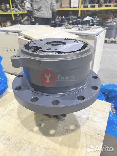 Редуктор поворота башни Hitachi 9287538