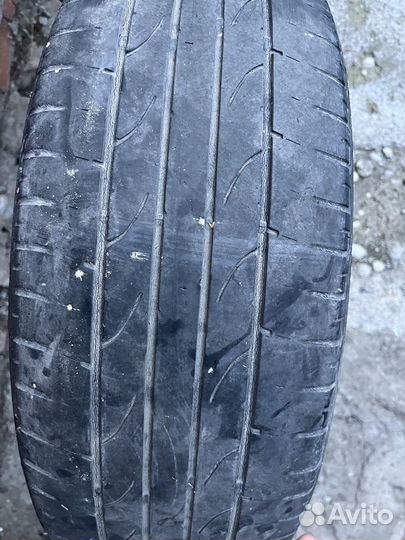 Bridgestone Dueler H/P Sport 215/60 R17 96H