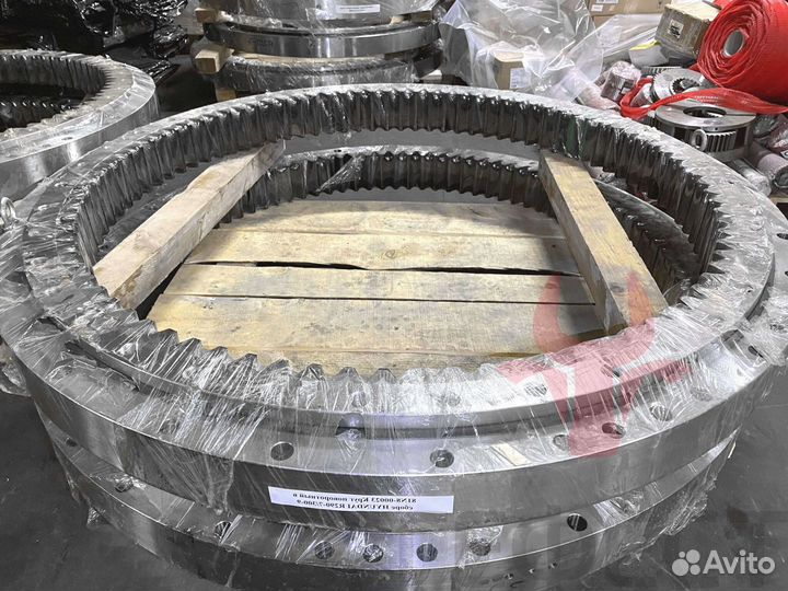 Опорно-поворотный круг Hyundai R290LC-7 81N8-00023
