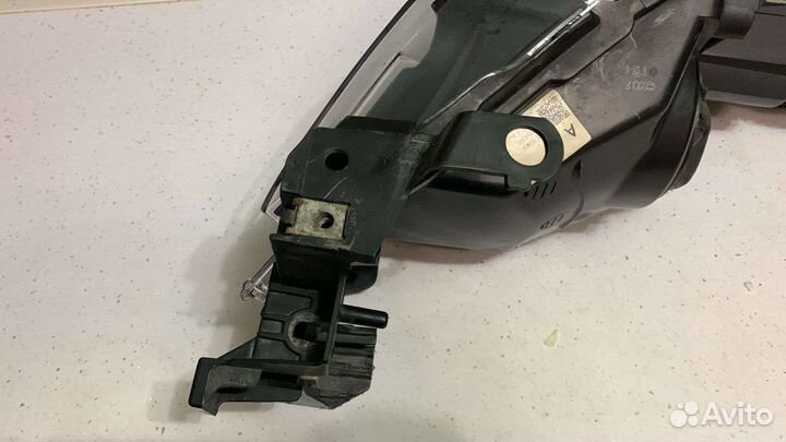 Фары Mazda 3 bm правая/левая оригинал