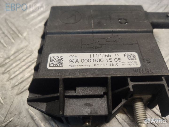 Реле на mercedes W205 s1140602