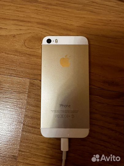 Телефон iPhone 5s в отличном состоянии