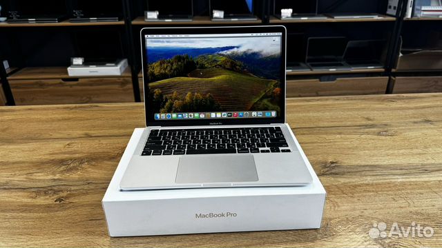 MacBook Pro 13 2023 идеальный 100% акб