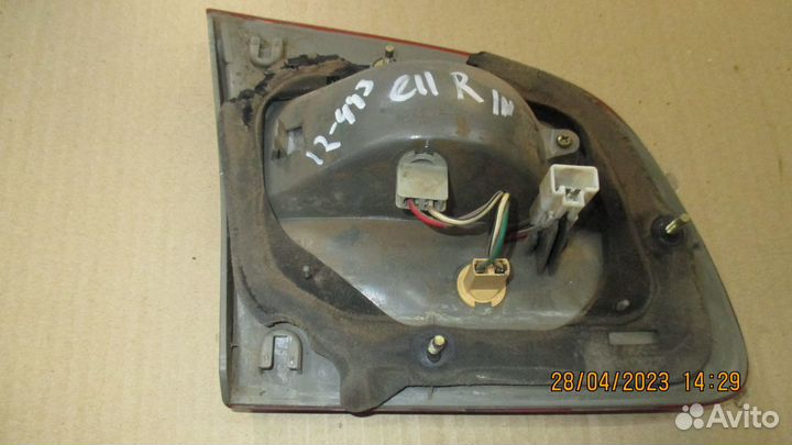 Вставка в багажник правая Corolla E11 рестаил