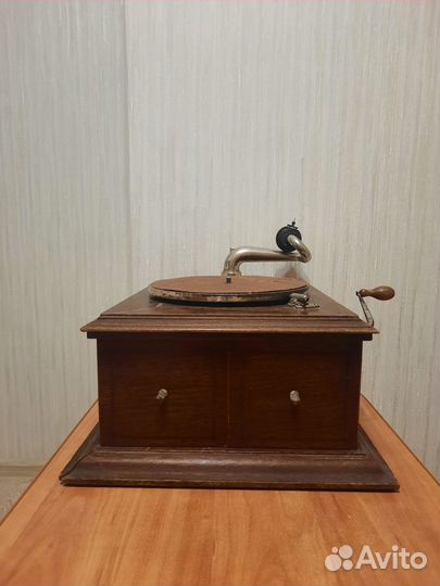 Граммофон антикварный 1912 года 