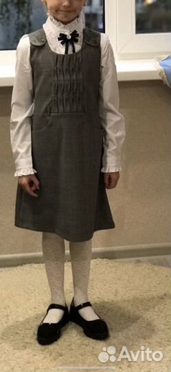 Продам форму юниор лондон серая