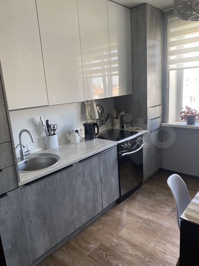 4-к. квартира, 82,2 м², 9/10 эт.