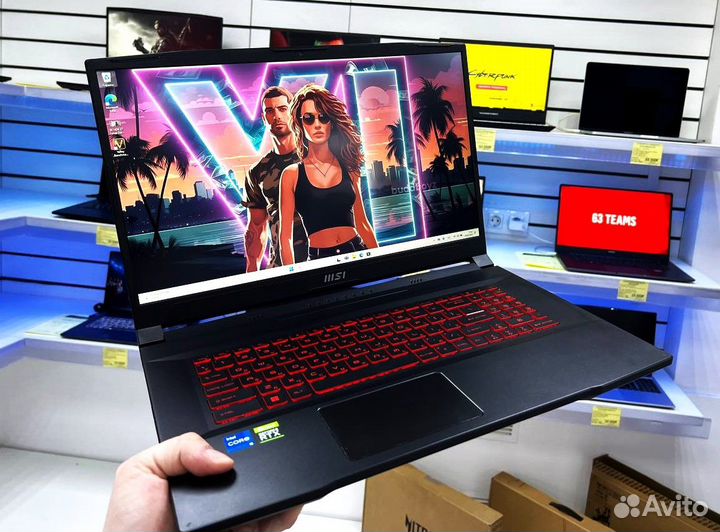 Игровой ноутбук MSI с большим 17,3 экраном