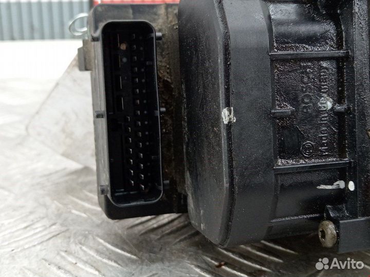 Блок ABS для Opel Zafira A 9120525