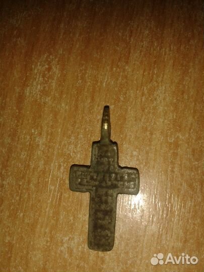 Нательный крест старинный