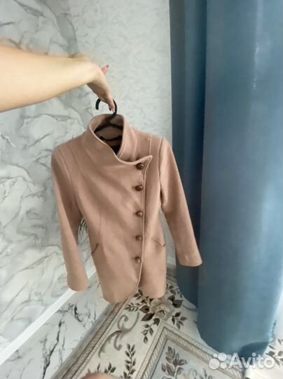 Продаю пальто