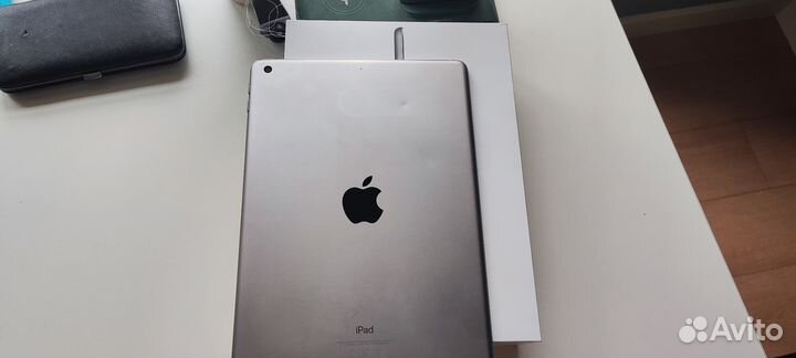 Планшет apple iPad 6 поколение 32 гб