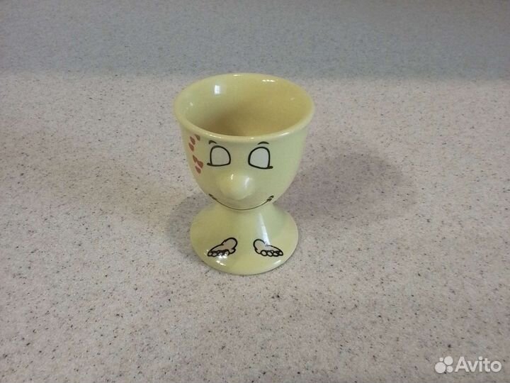 Подставка под яйцо