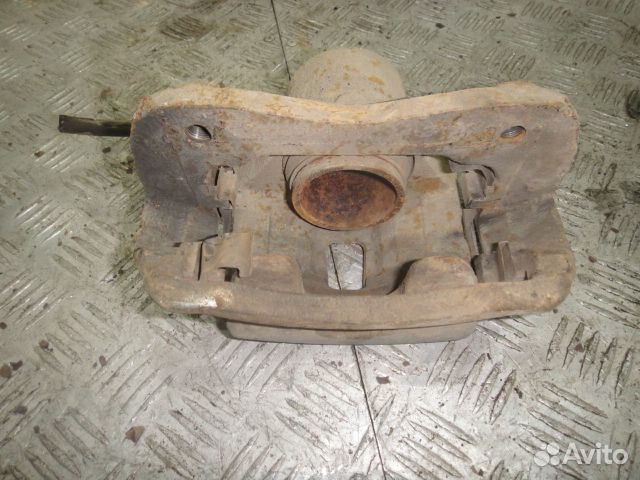 Суппорт Elantra (06-10) пер R б\у (арт. 581902HA00)