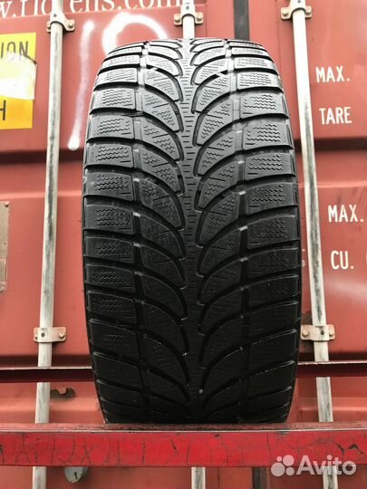 Bridgestone Blizzak LM-32 215/40 R17