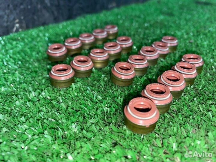 Маслосъемные колпачки Mercedes-Benz E-Class W210